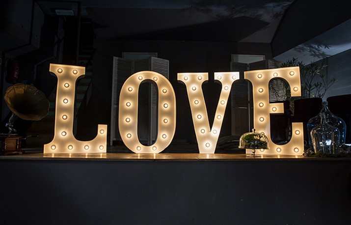 Lettres Lumineuses Alphabet, Lumineux Lampe LED Lettre RGB, App