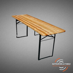 Table en bois extérieur